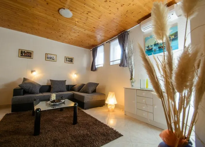 By The Sea - 13167 Appartement Trogir